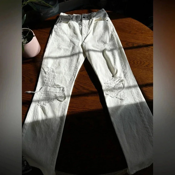 SLVRLAKE London White Destructed Jeans - Picture 14 of 15